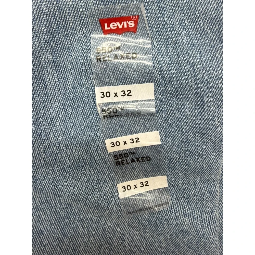 NWT Levi Strauss Men 550 Relaxed Fit Jeans Size 30X32 Lightstone Wash
